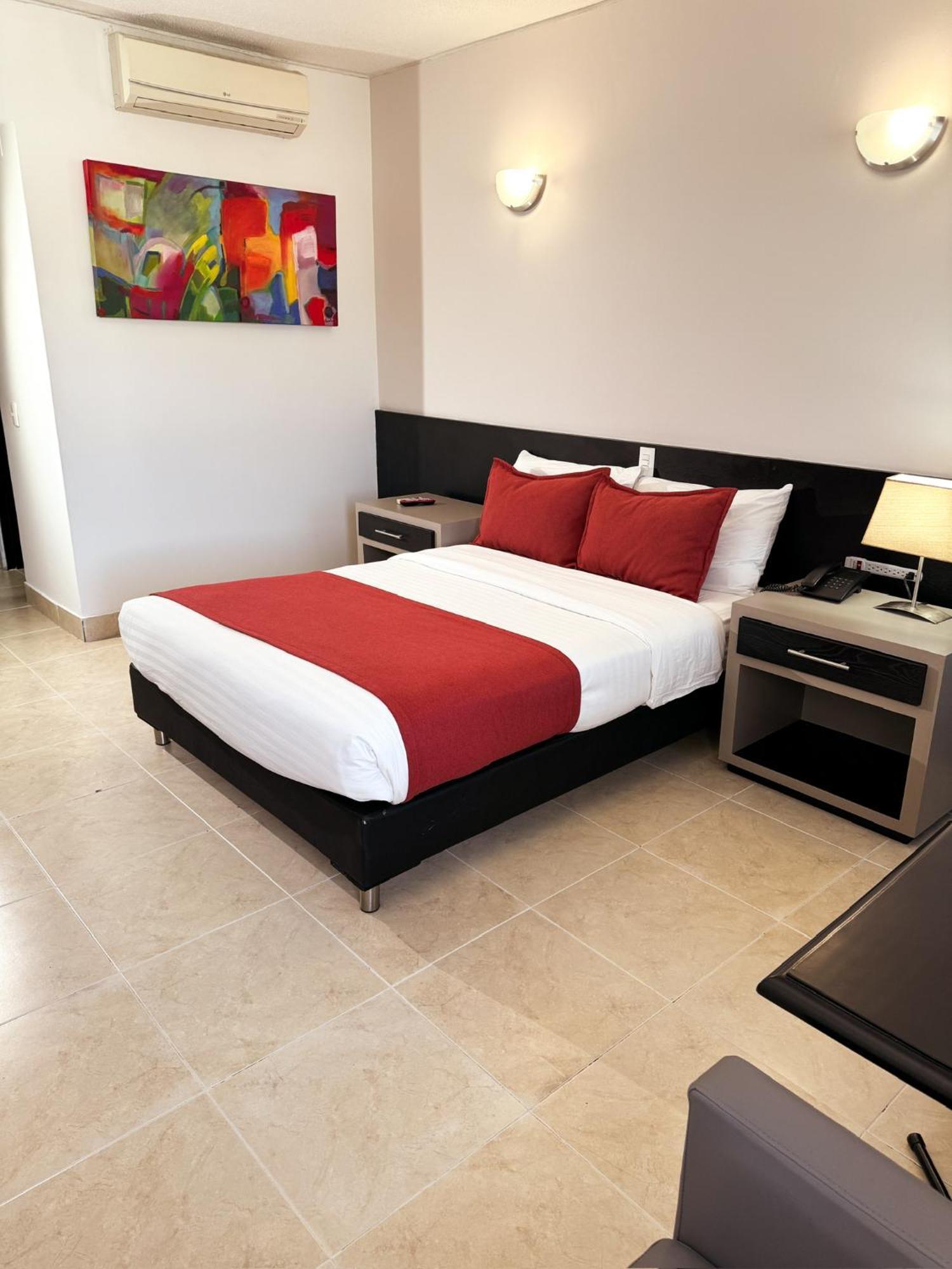 Hotel Tonchala Cucuta Bagian luar foto